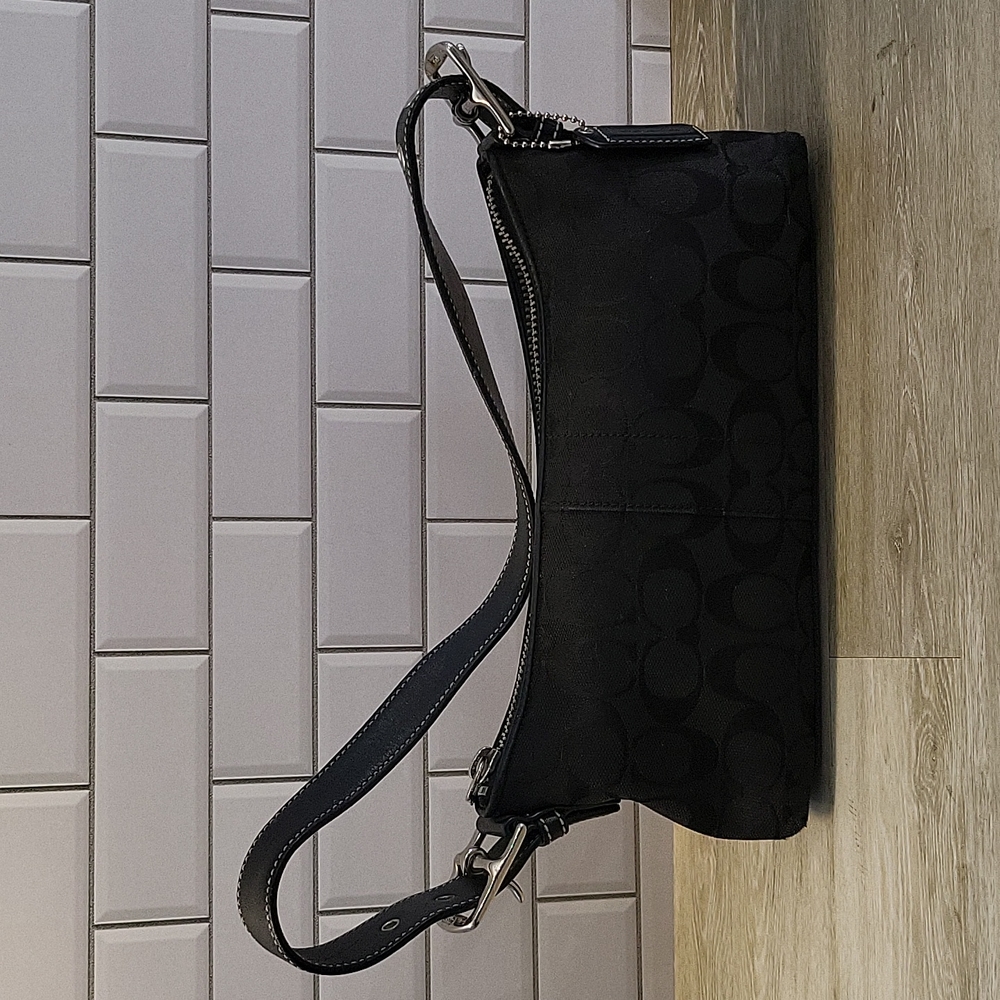 Coach Vintage Style 6317 Shoulder Bag - Black